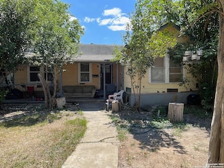 946 W Lynwood Ave, San Antonio, TX 78201