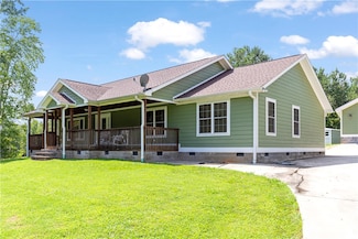 304 Capps Rd, Walhalla, SC 29691