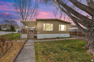 190 Nimue Cir Unit 133, North Salt Lake, UT 84054