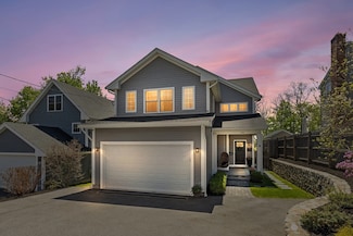 48 Hillcrest Rd, Waltham, MA 02451