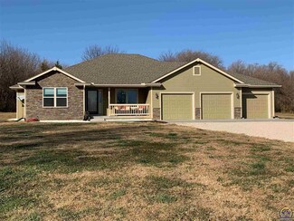 5808 114th St, Ozawkie, KS 66070