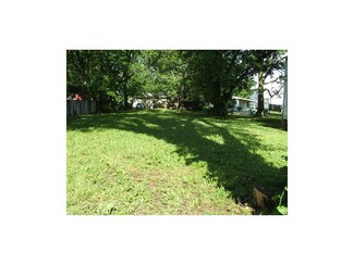 315 S Chestnut St, Iola, KS 66749