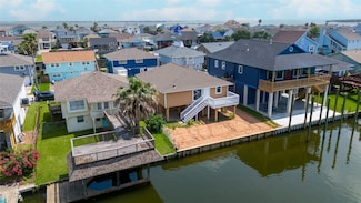 901 Bonita Dr, Bayou Vista, TX 77563