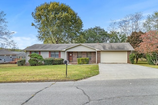 1405 Dossett St, Athens, TN 37303