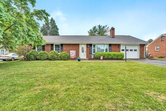418 Rebecca Ln, Salem, VA 24153