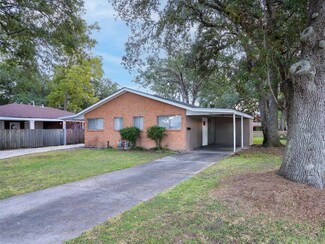 215 AB Avenue A, Belle Chasse, LA 70037