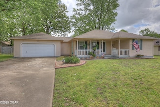 2917 N Saint Louis Ave, Joplin, MO 64801