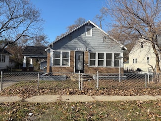 2233 McIlwraith St, Muskegon, MI 49444