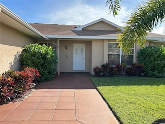 2232 SE Longhorn Ave, Port Saint Lucie, FL 34952