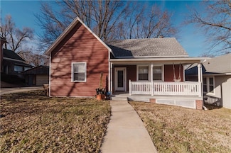 1123 Kearney St, Atchison, KS 66002