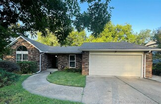 11407 S Emerson Ave, Jenks, OK 74037