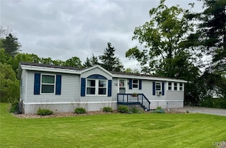 9698 Campbell Rd, Sauquoit, NY 13456
