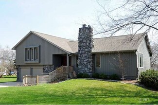 823 Locust Dr, Sleepy Hollow, IL 60118