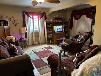 1725 S Avenue C, Portales, NM 88130