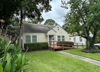 6614 Weslayan St, Houston, TX 77005
