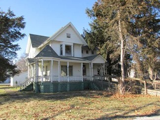 418 S Chestnut St, Wenona, IL 61377