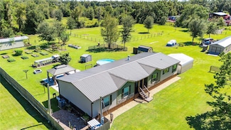 2083 State Route 50, Webster, FL 33597