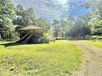 10174 N Oriole Dr, Bismarck, MO 63624