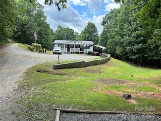 236 Hidden Cove Rd, Marion, NC 28752