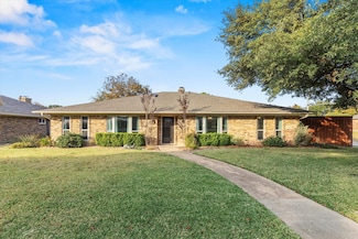 2401 Bluffton Dr, Plano, TX 75075