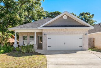 30 5th St, Shalimar, FL 32579