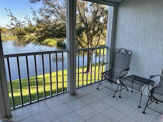 9580 Victoria Ln Unit 202, Naples, FL 34109