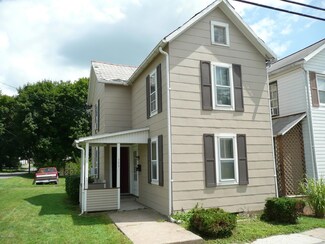 127 S Turbot Ave, Milton, PA 17847