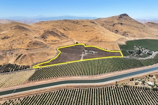 25328 Burr Dr, Lindsay, CA 93247