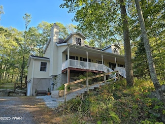 217 Canoebrook Dr, Lords Valley, PA 18428