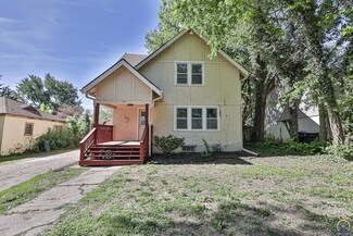 421 SW Hillside Dr, Topeka, KS 66611