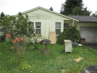 818 Coweeman Ln, Kelso, WA 98626