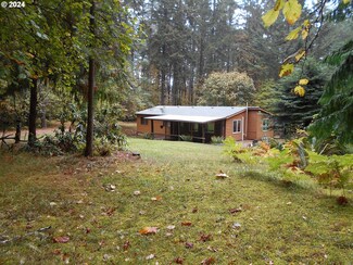 24980 Friday Ln, Junction City, OR 97448