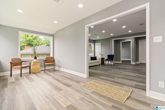 221 Short 24th Ave E, Tuscaloosa, AL 35404