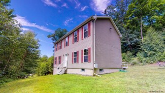165 Covenant Cir, East Nassau, NY 12062