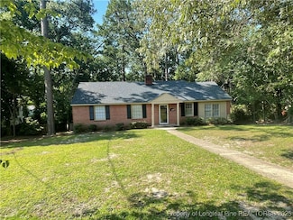 1719 Catawba St, Fayetteville, NC 28303