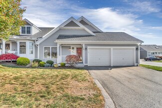 11 Autumn Dr Unit A, Hudson, MA 01749
