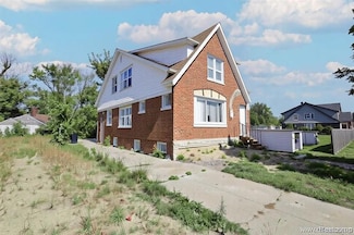 12737 Promenade St, Detroit, MI 48213