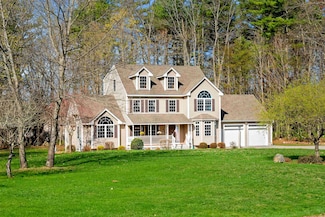 36 Maplevale Rd, East Kingston, NH 03827