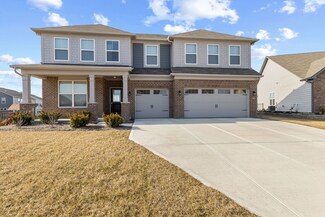 4956 S Canton Cir, New Palestine, IN 46163