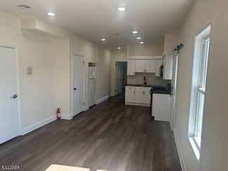 684 Passaic Ave Unit 2, Nutley, NJ 07110
