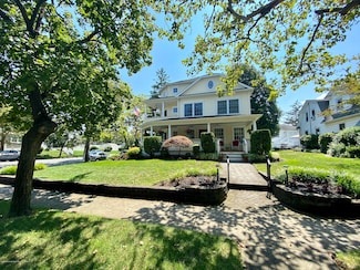 401 Garfield Ave, Avon By the Sea, NJ 07717