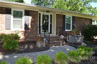 1311 Springhaven Cir, Albemarle, NC 28001