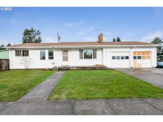 19811 NE Wasco St, Portland, OR 97230