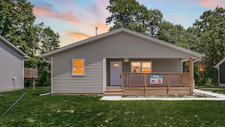 2853 Riverwalk St, Lake Station, IN 46405