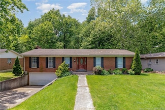 1915 Beechlawn Dr, Clarksville, IN 47129