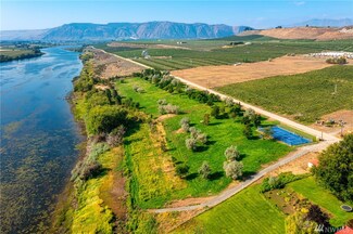 303 Monse River Rd, Brewster, WA 98812