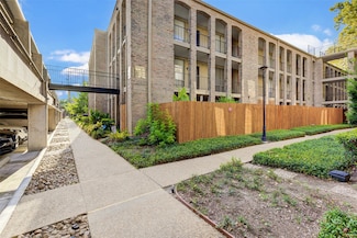 4643 Wild Indigo St Unit 23394, Houston, TX 77027