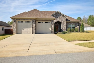 3020 Johnswood Village Dr, Bryant, AR 72022