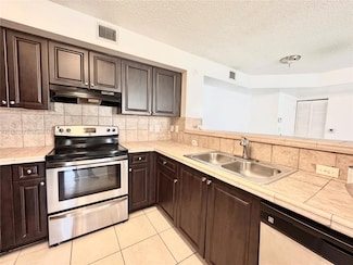 1733 Village Blvd Unit 105, West Palm Beach, FL 33409