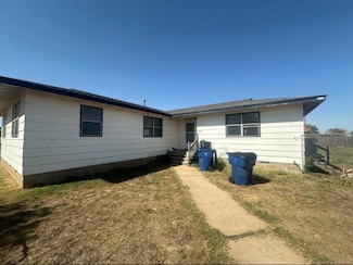 222 E 1st St, Lahoma, OK 73754